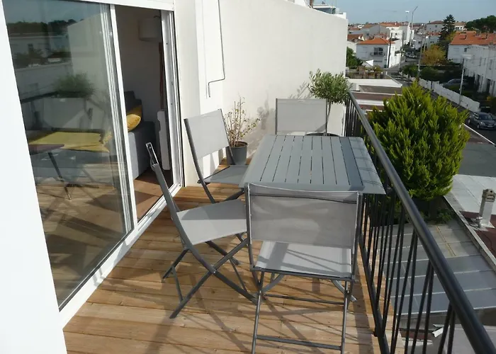 Le Balcon De La Conche 로양