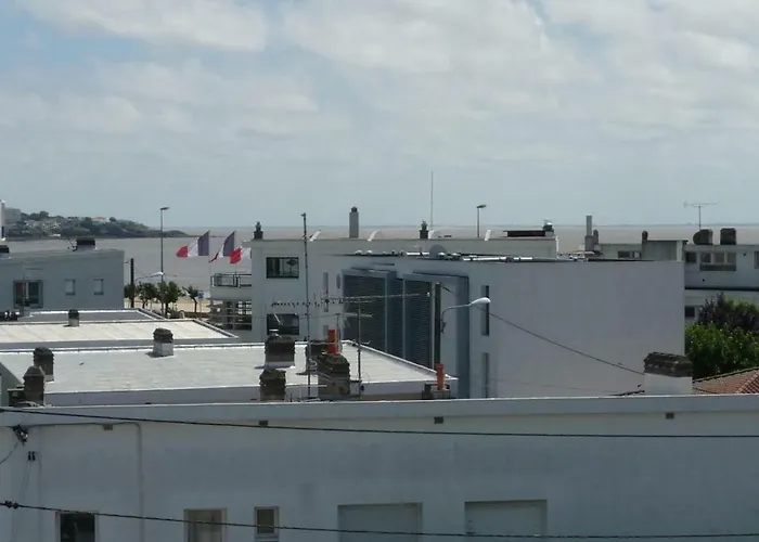 Le Balcon De La Conche * 로양
